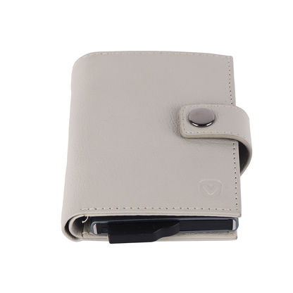 Valenta Card Wallet Leather Magsafe Luxe Off White